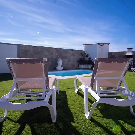 Chalet Con Piscina Privada, Barbacoa Y Garaje En - Es-180-250 Villa *